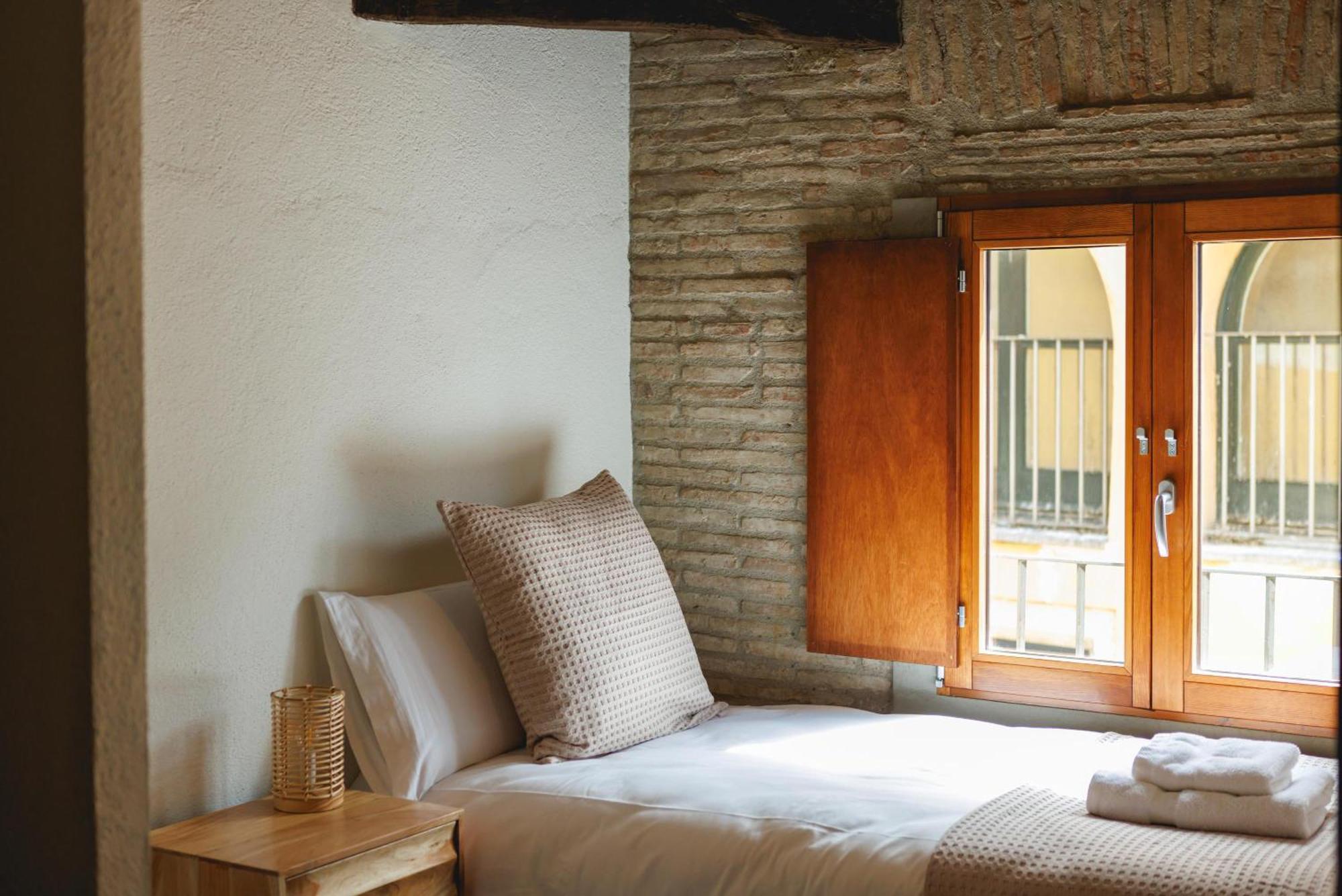 Bravissimo Calderes El Bou, With River View Apartment Girona